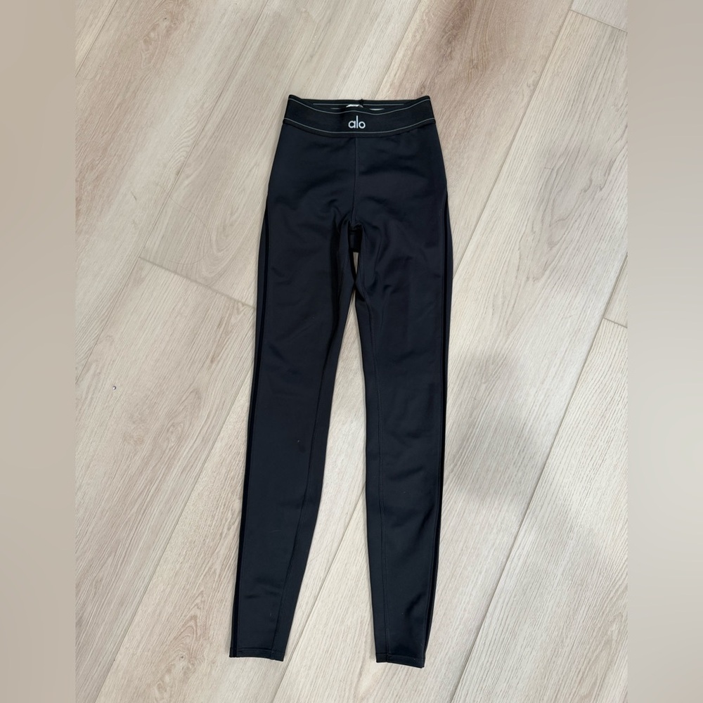ALO Yoga Black and Gray Leggings